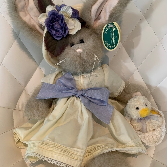 Bearington Collection Vintage Bunnies - Picture 1 of 4